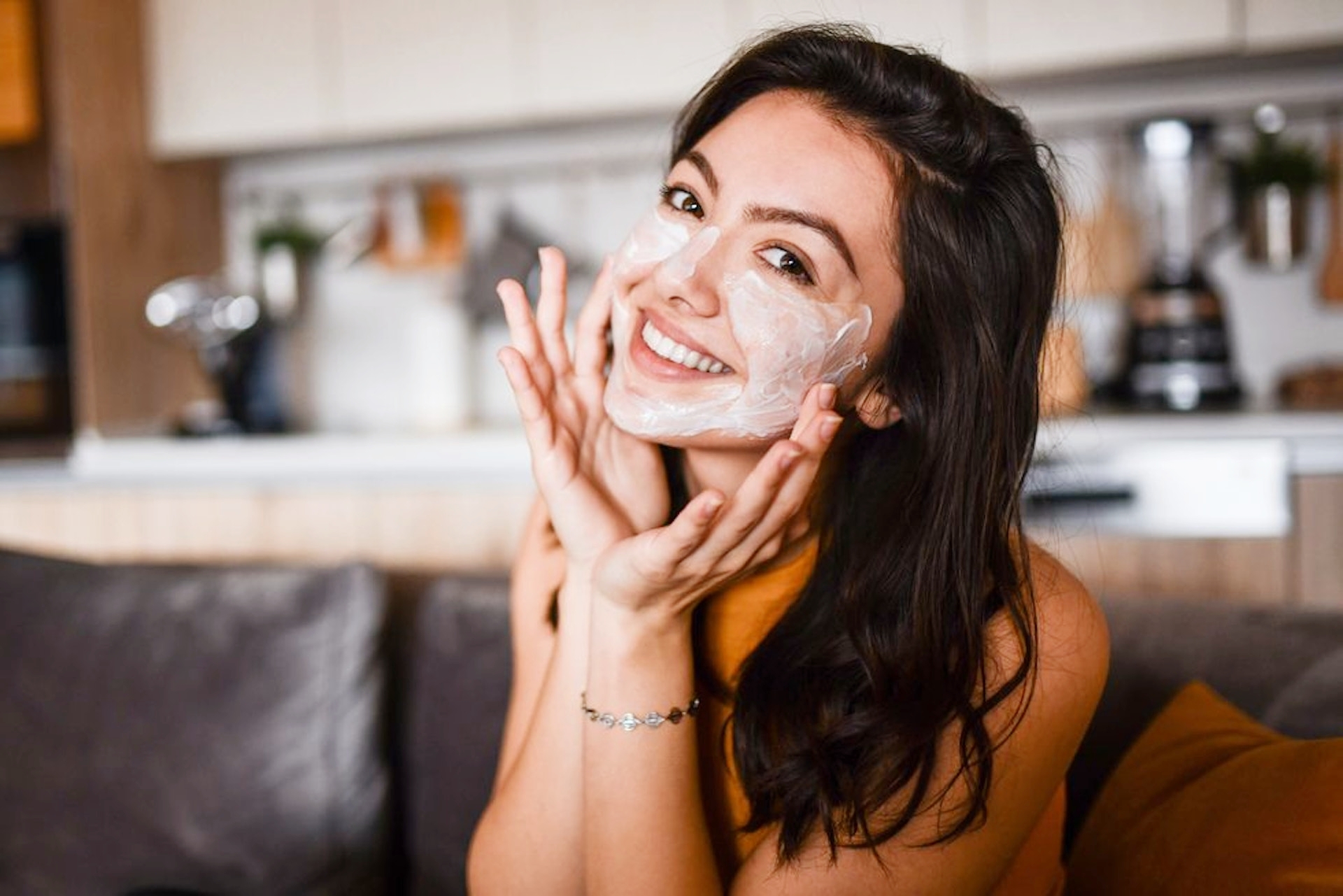 Применение нанолазерного анализатора размера частиц в лосьоне для отбеливания кожи